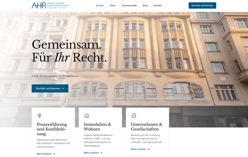 Die von uns gebaute Website der Kanzlei ahr-recht.at.